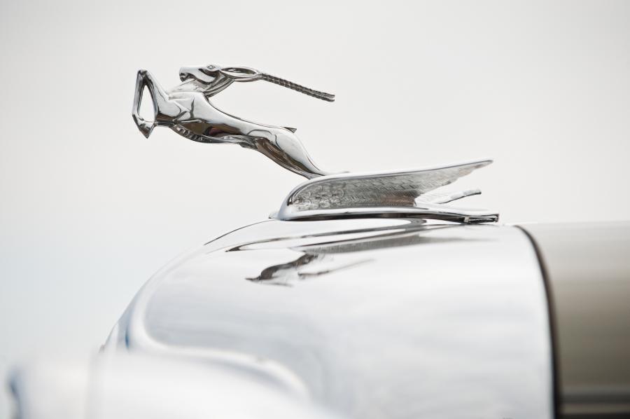  Chrysler Imperial CQ Convertible Sedan 1933 года  (фото 18 из 22)
